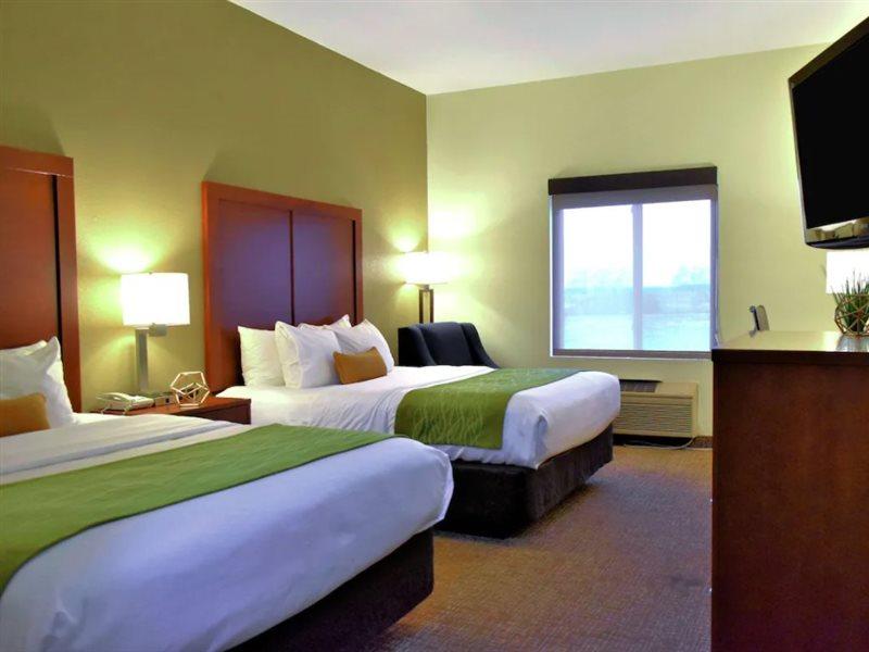 Comfort Inn & Suites Greenville I-70 Buitenkant foto
