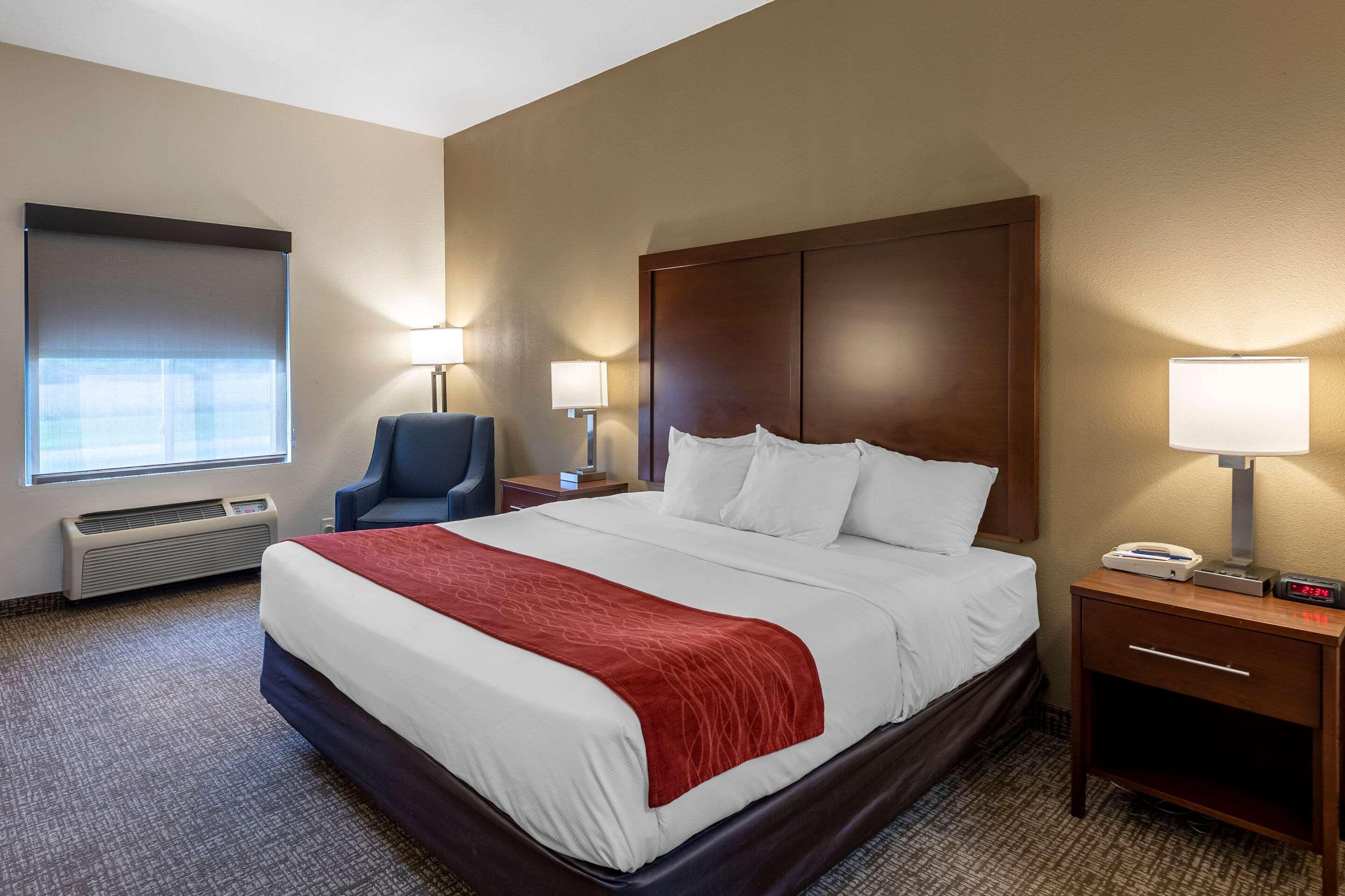 Comfort Inn & Suites Greenville I-70 Buitenkant foto