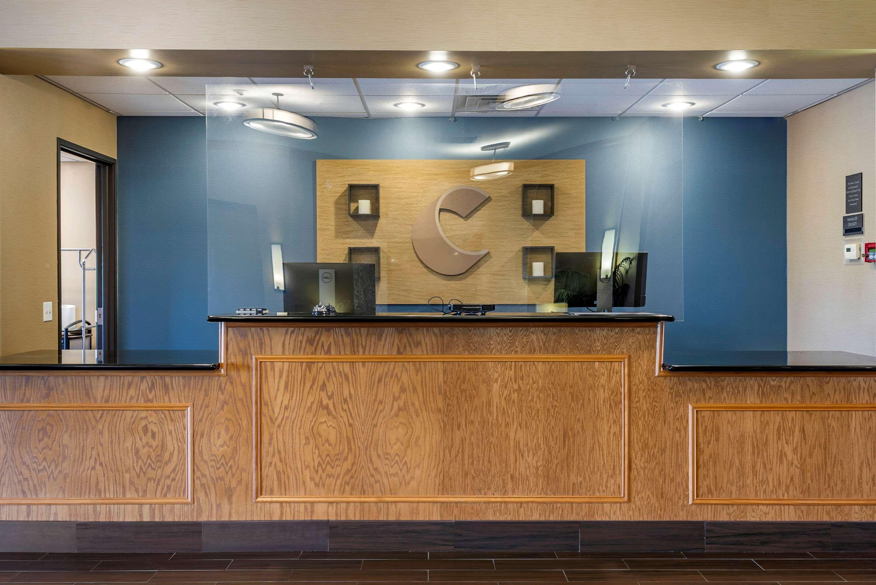 Comfort Inn & Suites Greenville I-70 Buitenkant foto