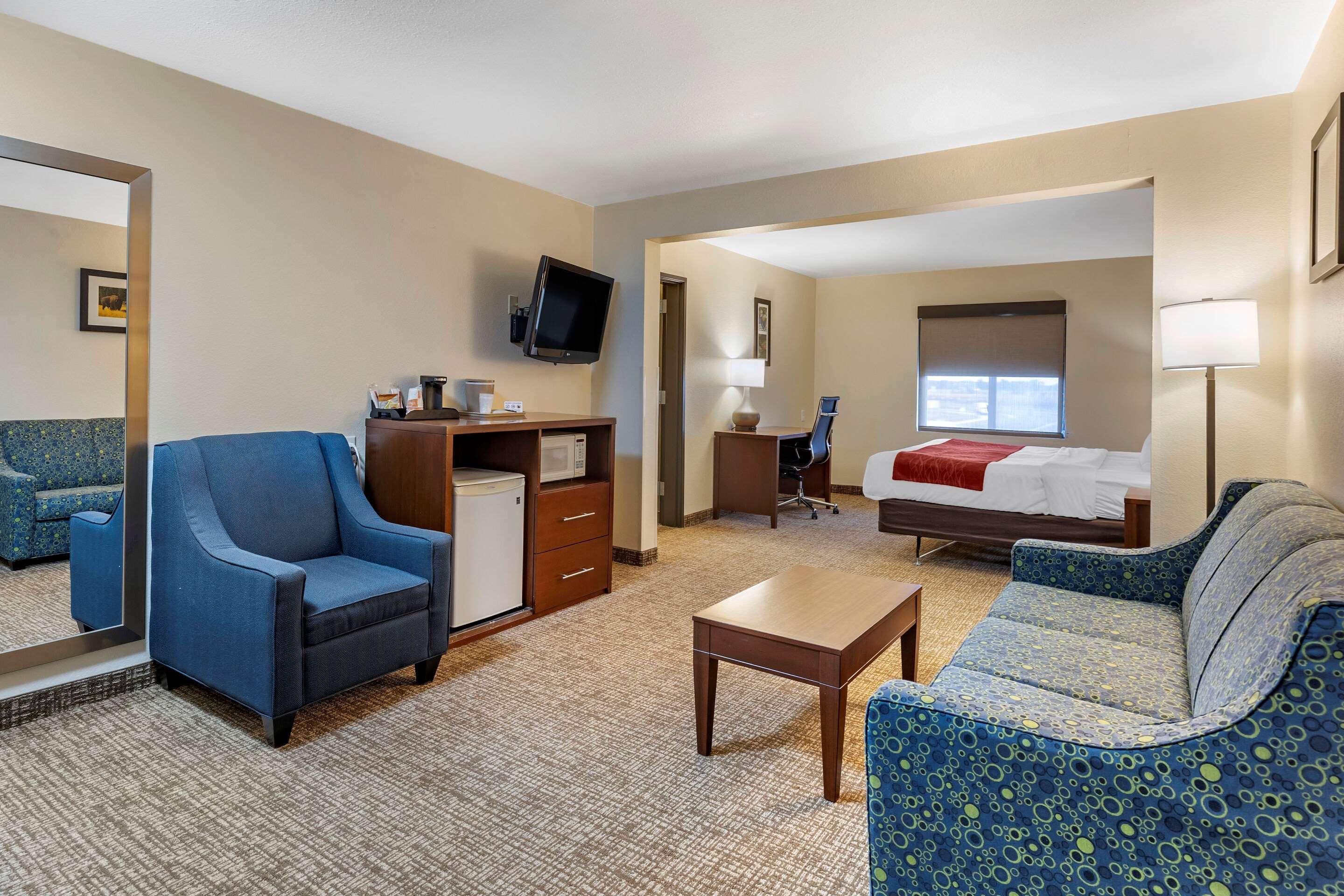 Comfort Inn & Suites Greenville I-70 Buitenkant foto